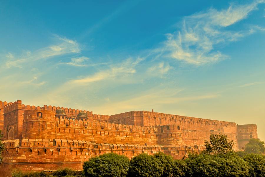 Taj Mahal Sunrise tour from Delhi by Car