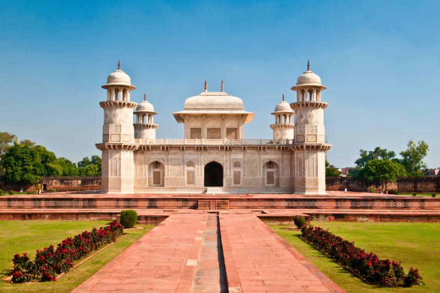 Taj Mahal Tour By Superfast Train From Delhi